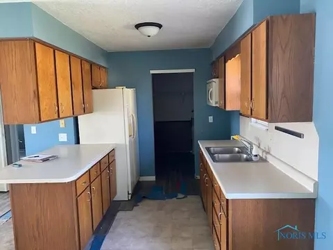 1009 E Wilson St, Bryan, OH 43506 photo 6