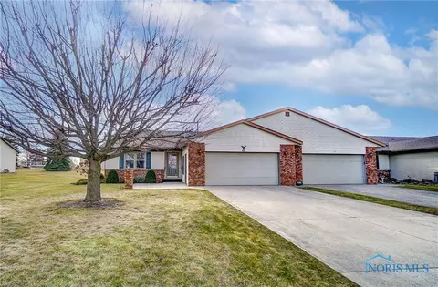49 Westwood Drive Dr, Tiffin, OH 44883