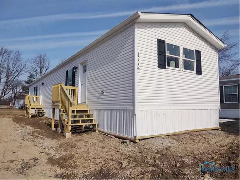 1906 Camden Dr, Findlay, OH 45840