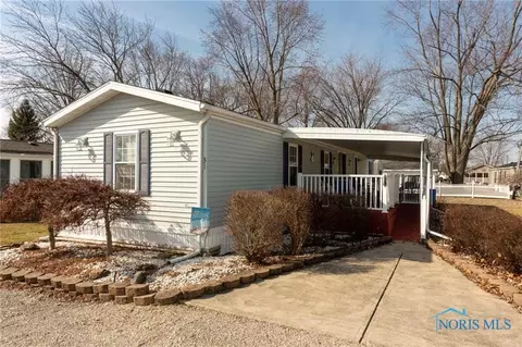 1600 N Buck Rd #31, Marblehead, OH 43440