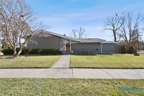 2324 River Rd, Maumee, OH 43537