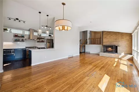 2324 River Rd, Maumee, OH 43537 photo 6