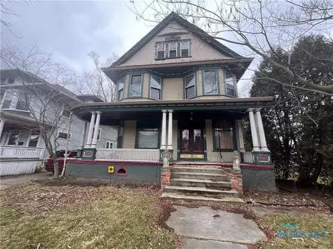 2103 Glenwood Ave, Toledo, OH 43620