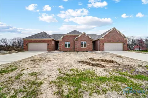 1349 Woodlark, Bowling Green, OH 43402
