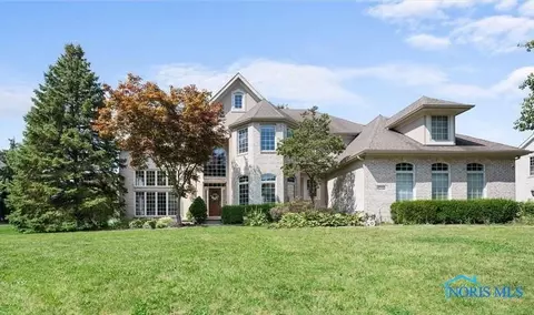 3428 Swan Ridge Ln, Maumee, OH 43537