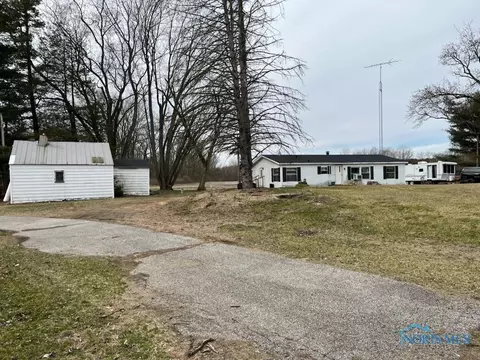 8242 Stolz Rd, Neapolis, OH 43547