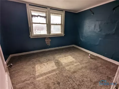 402 Elder Dr, Toledo, OH 43608 photo 16