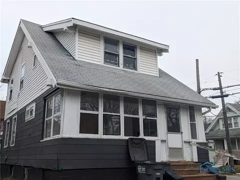 402 Elder Dr, Toledo, OH 43608