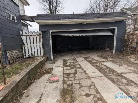 402 Elder Dr, Toledo, OH 43608 photo 27