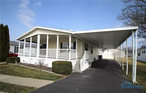 715 S Holland Sylvania Rd #67, Toledo, OH 43615