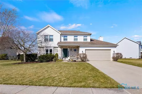 10272 Scarlet Oak Dr, Perrysburg, OH 43551
