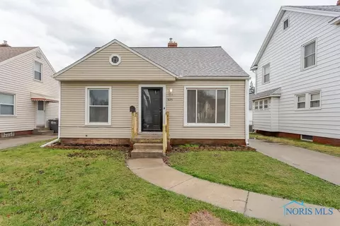 925 Southover Rd, Toledo, OH 43612
