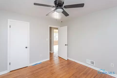 1009 Independence Rd, Toledo, OH 43607 photo 13