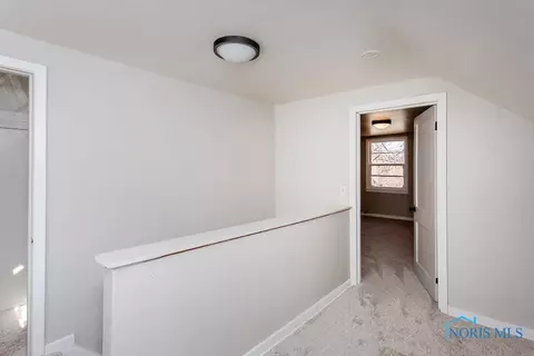 1009 Independence Rd, Toledo, OH 43607 photo 18