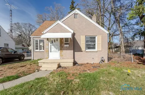1009 Independence Rd, Toledo, OH 43607