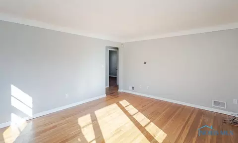 1009 Independence Rd, Toledo, OH 43607 photo 7