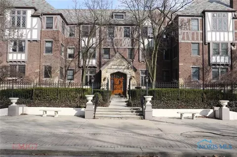 2200 Scottwood Ave #303, Toledo, OH 43620