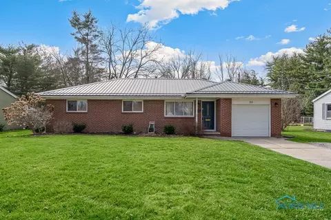 20 S Melody Ln, Waterville, OH 43566