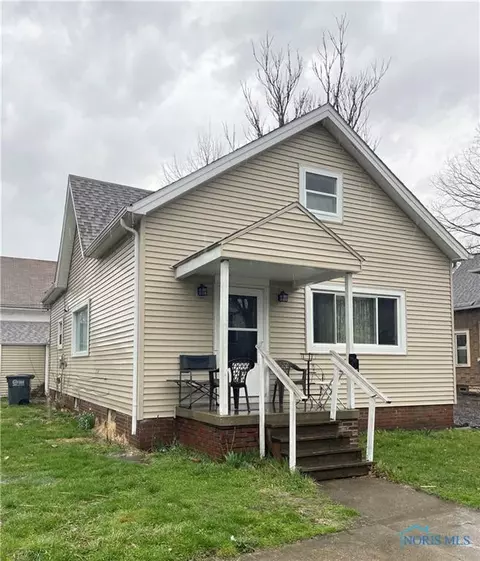 3001 Warsaw St, Toledo, OH 43608