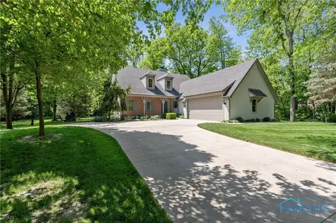 4832 Rhone Dr, Maumee, OH 43537