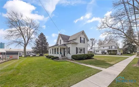 321 Stryker St, Archbold, OH 43502