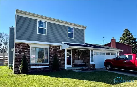 5904 Rounding River Ln, Toledo, OH 43611