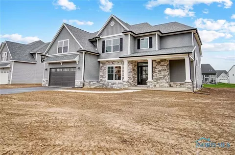 16 Hawthorne Xing, Perrysburg, OH 43551