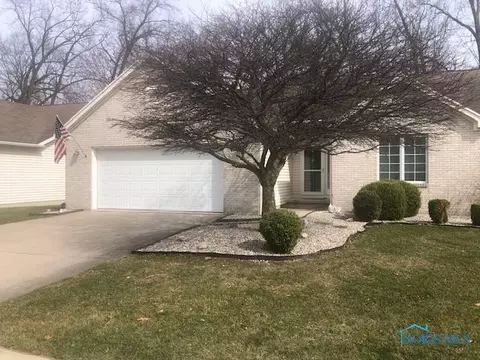 2004 Silverpine Ct, Toledo, OH 43615