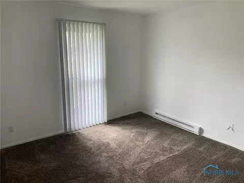 1009 Colonial Ln, Bryan, OH 43506 photo 11