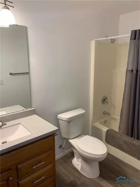 1009 Colonial Ln, Bryan, OH 43506 photo 13