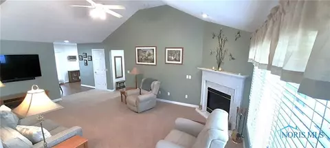 6830 Reflections Dr, Maumee, OH 43537 photo 6