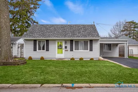 1028 Cady St, Maumee, OH 43537