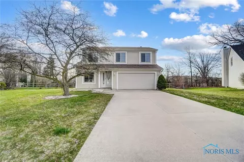 1571 Indian Creek Dr, Perrysburg, OH 43551