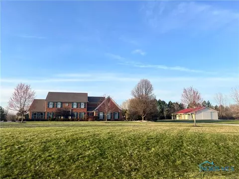9066 Pierce Dr, Findlay, OH 45840