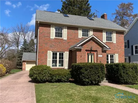 3314 Gallatin Rd, Ottawa Hills, OH 43606