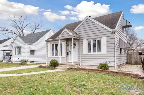 4432 Garrison Rd, Toledo, OH 43613