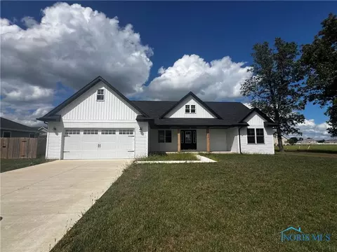 1354 Clairmont, Napoleon, OH 43545