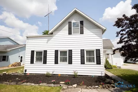 206 S Tarr St, North Baltimore, OH 45872