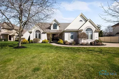 547 Prairie Rose Dr, Perrysburg, OH 43551