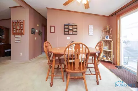 281 E South St, Mccomb, OH 45858 photo 15