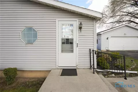 281 E South St, Mccomb, OH 45858 photo 36