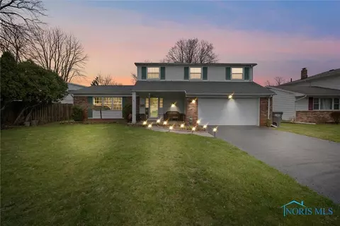 3657 Dewlawn Dr, Toledo, OH 43614