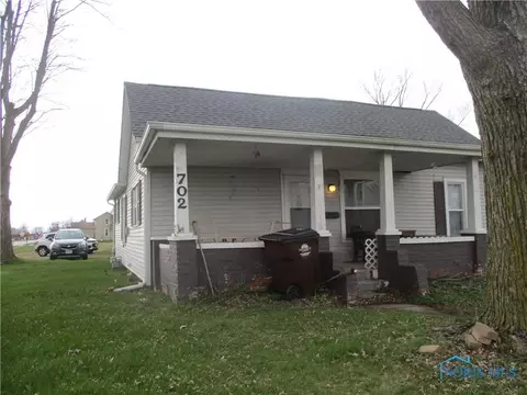 702 Gibson St, Defiance, OH 43512