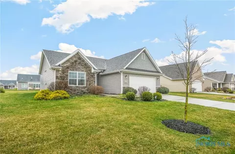 15339 Silver Pine Ct, Perrysburg, OH 43551