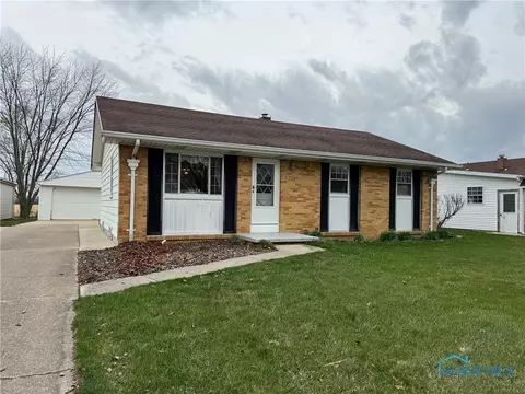 1316 Buckeye St, Genoa, OH 43430