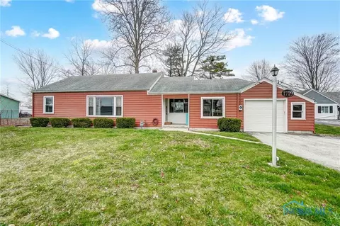1719 Blaine St, Findlay, OH 45840