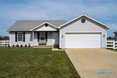 1914 Lakewood Blvd, Millbury, OH 43447