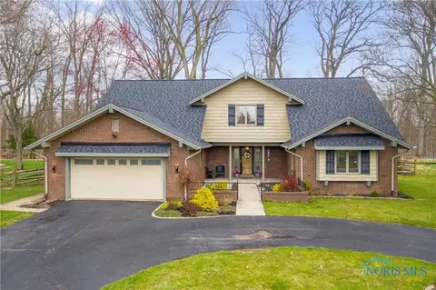 5738 Swan Creek Dr, Toledo, OH 43614