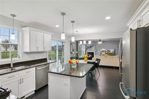 7048 Saddleback Rd, Maumee, OH 43537 photo 15