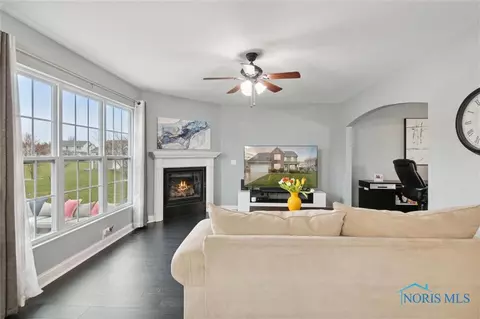 7048 Saddleback Rd, Maumee, OH 43537 photo 7